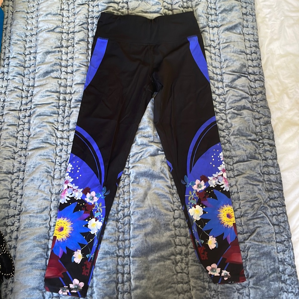 Sweaty Betty athletic pants. Size XS. Excellent condition.